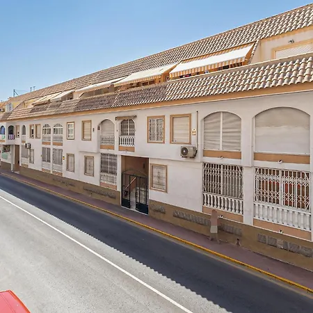 아파트 2 Bedroom Awesome In 또레비에하